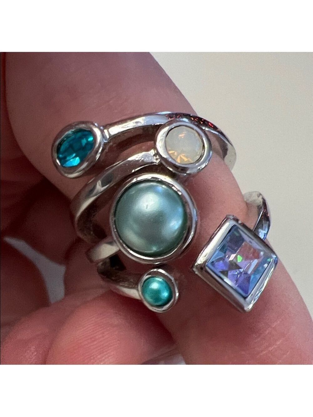 Lia Sophia Comet Ring Silver Tone with Teal White Blue & Green Stones Size 8 - Picture 7 of 7